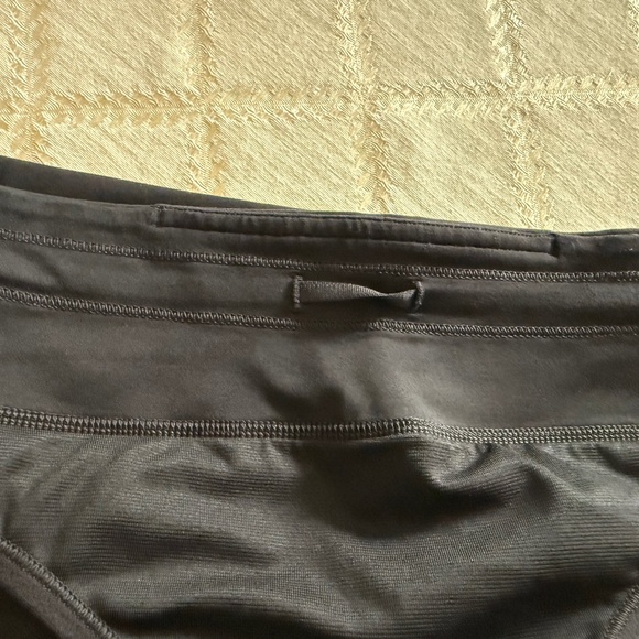 Lululemon speed up shorts - Picture 5 of 7